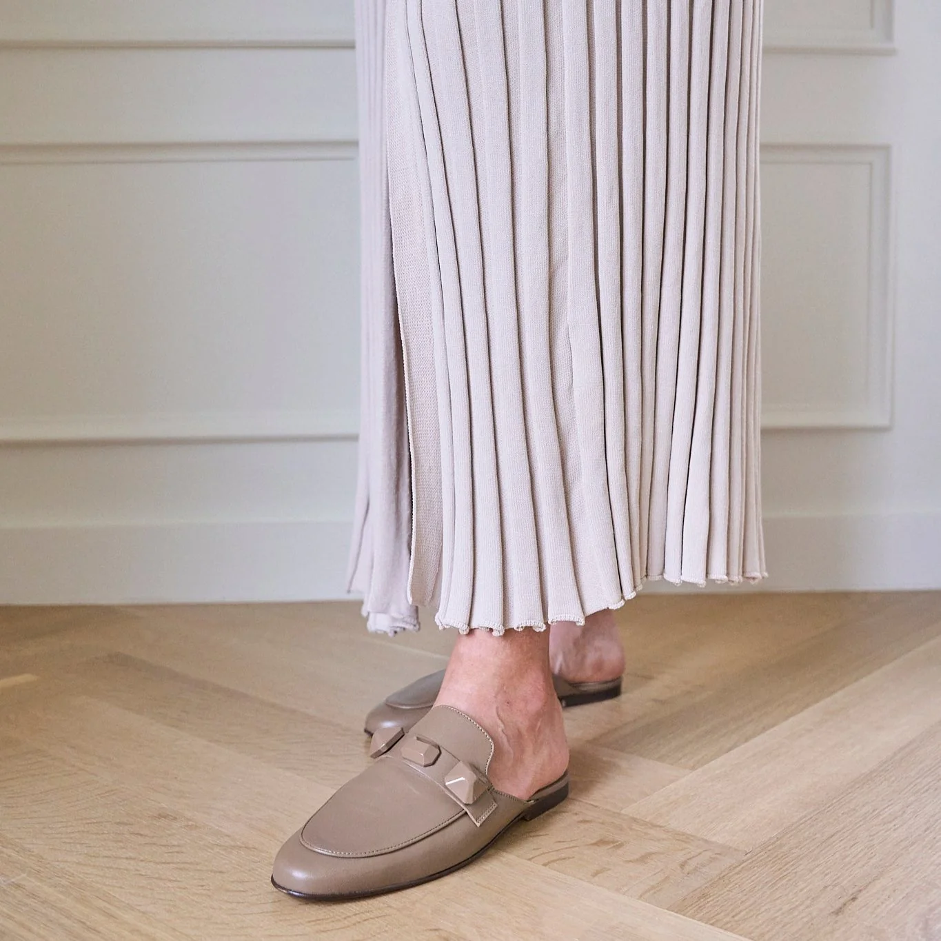 Alba Studded - Taupe - Image 3