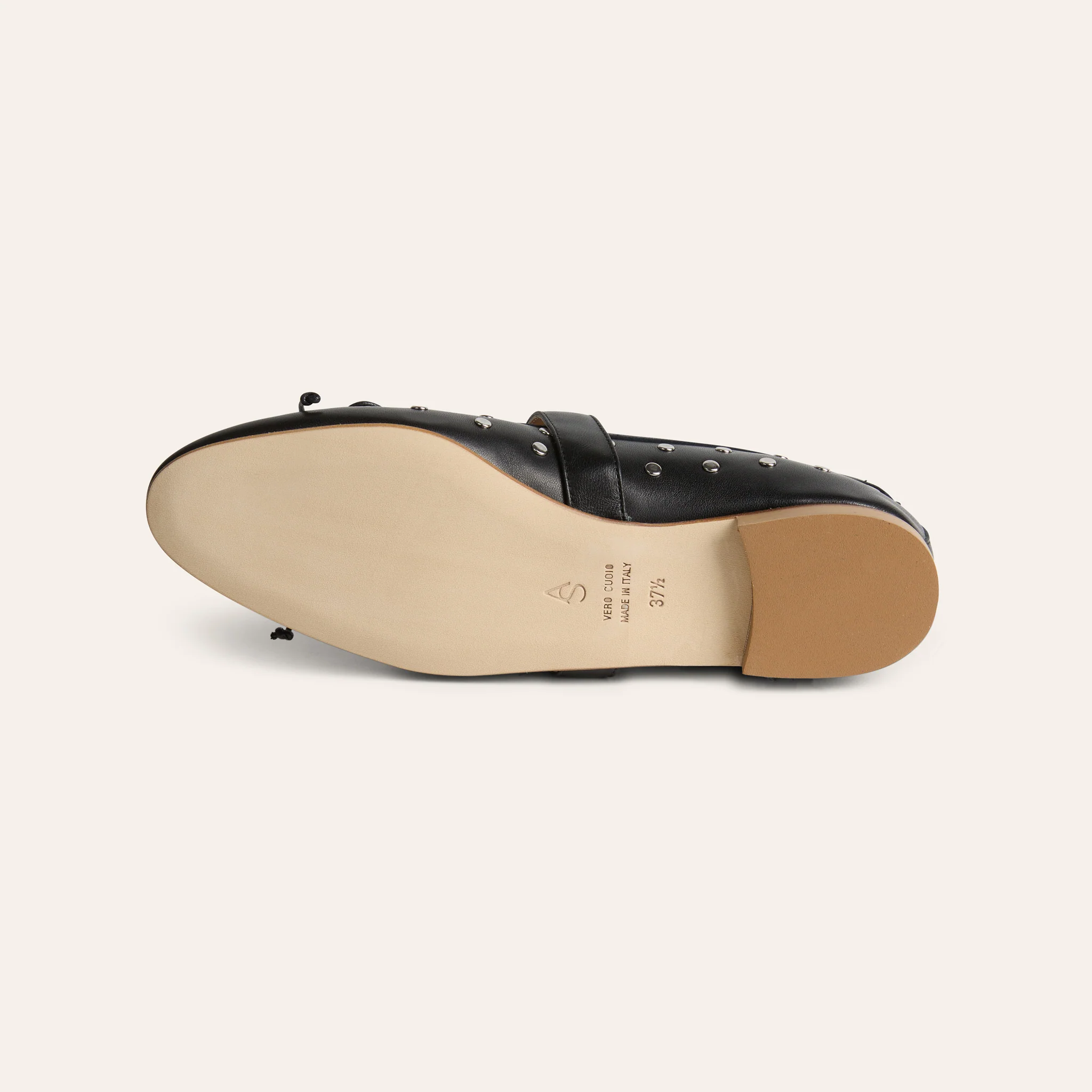 Como Buckle - Black Studs - Image 6