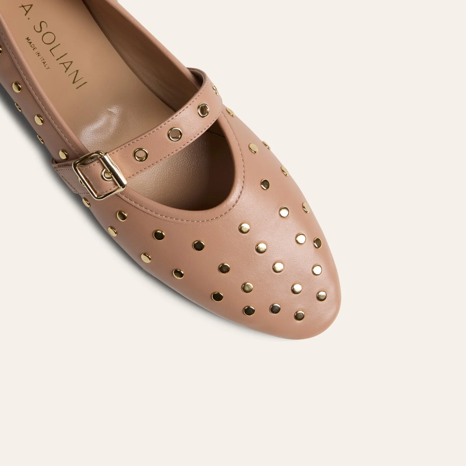 Como Buckle - Nude Studs - Image 7