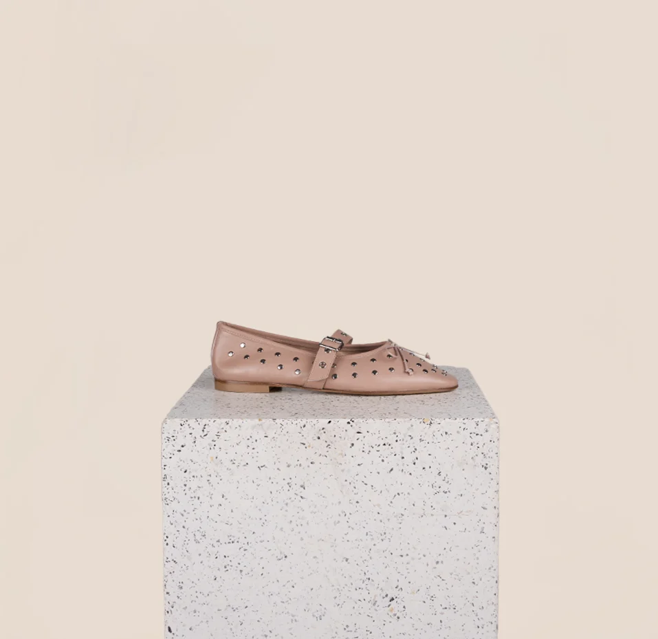 Como Buckle - Nude Studs (Silver) - Image 2