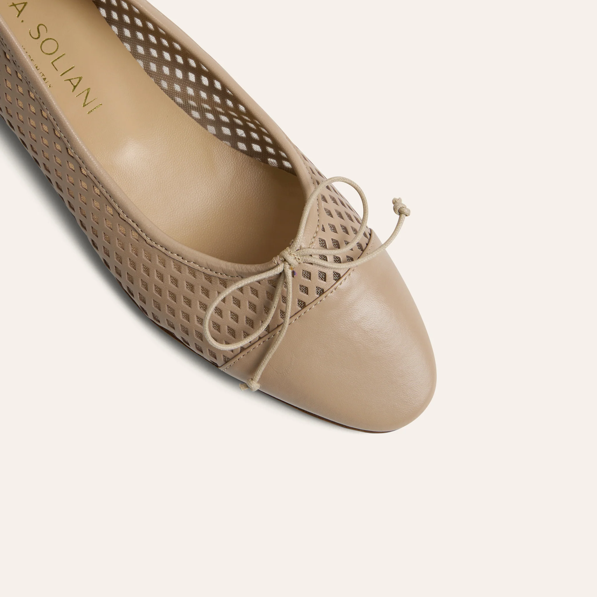 Como - Perforated Beige - Image 7