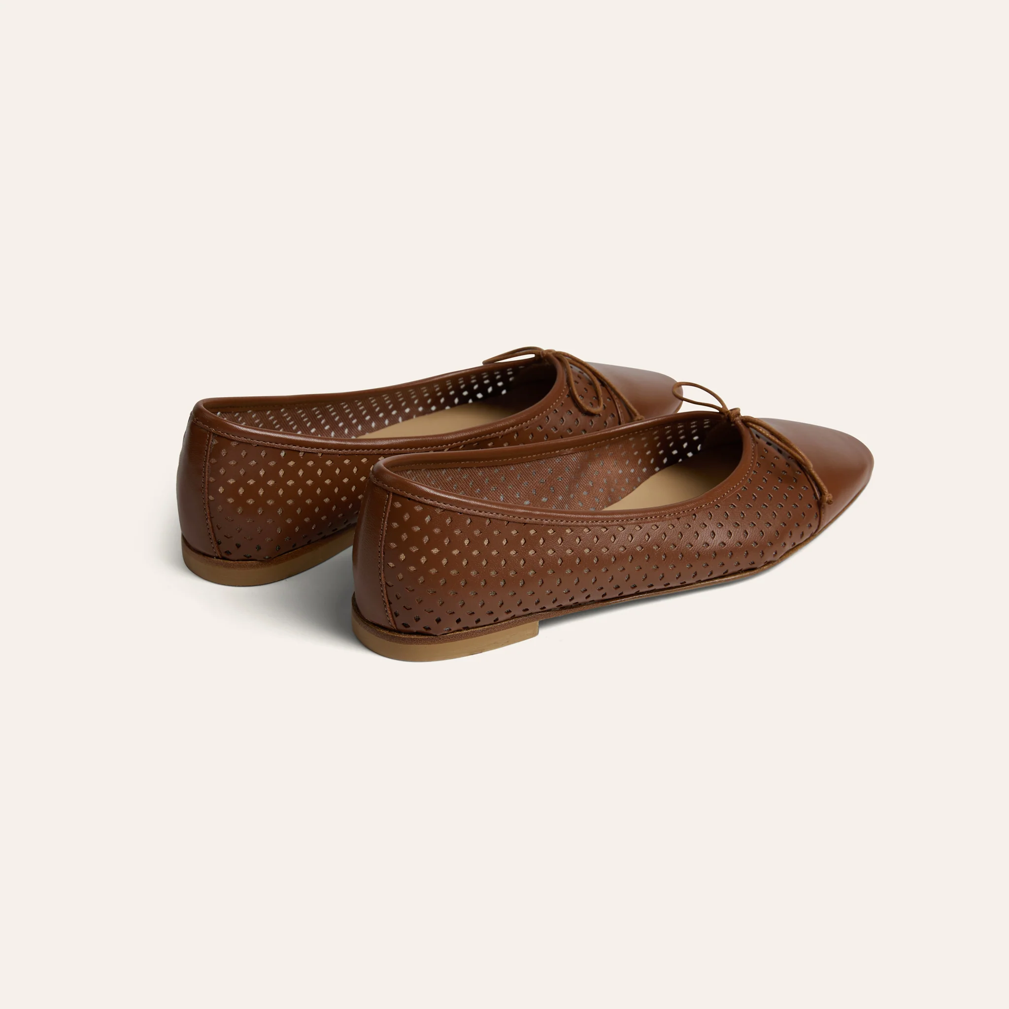 Como - Perforated Cognac - Image 5