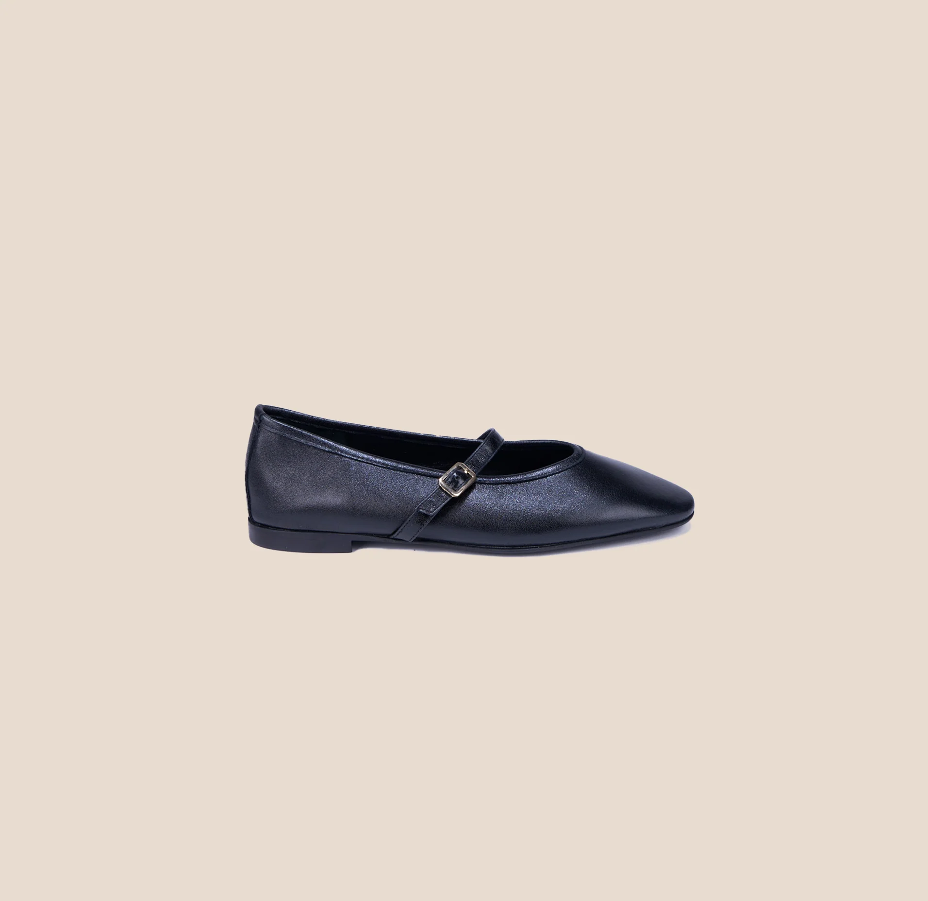 Cori - Black Mist - Image 2