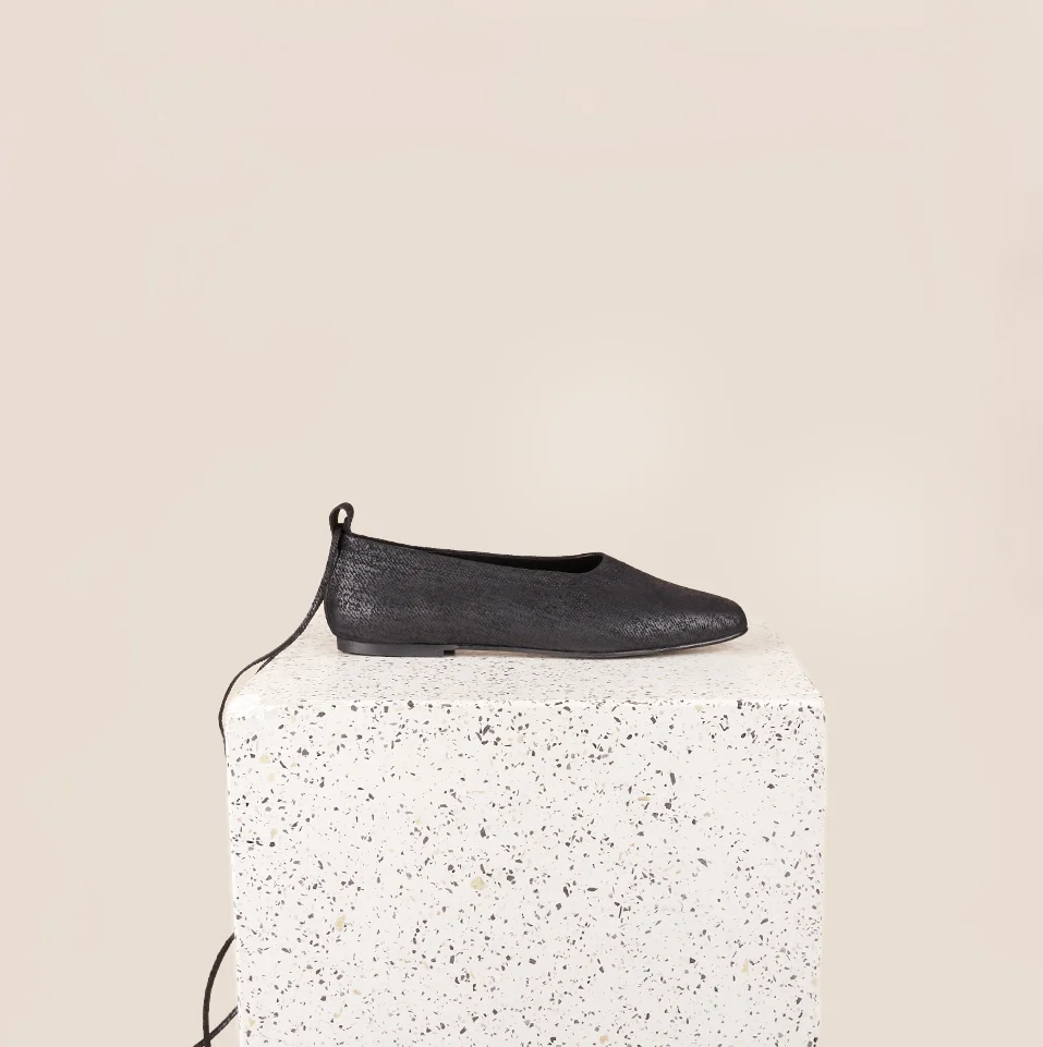 Imola - Black Twill - Image 2