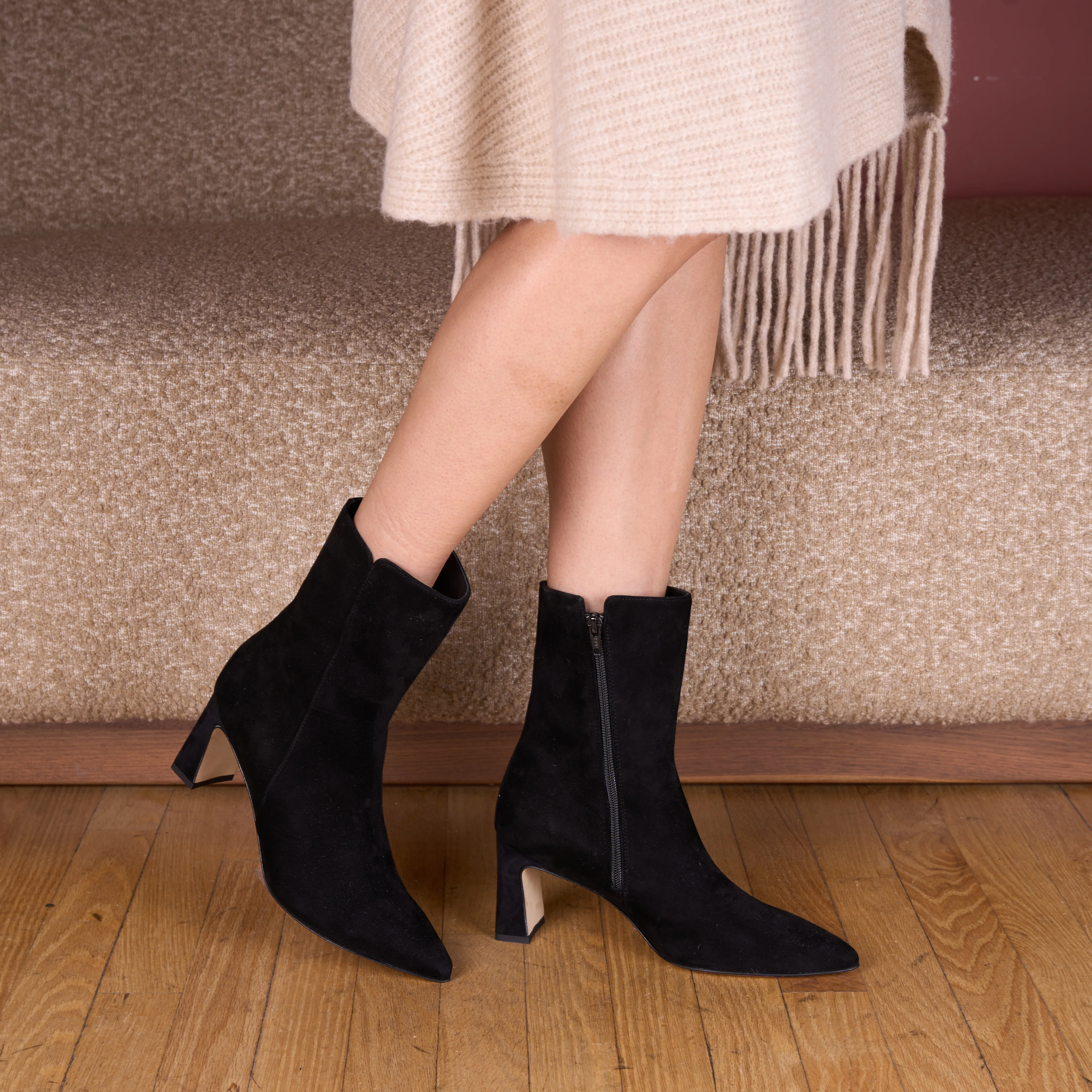 Livorno- Black Suede - Image 2