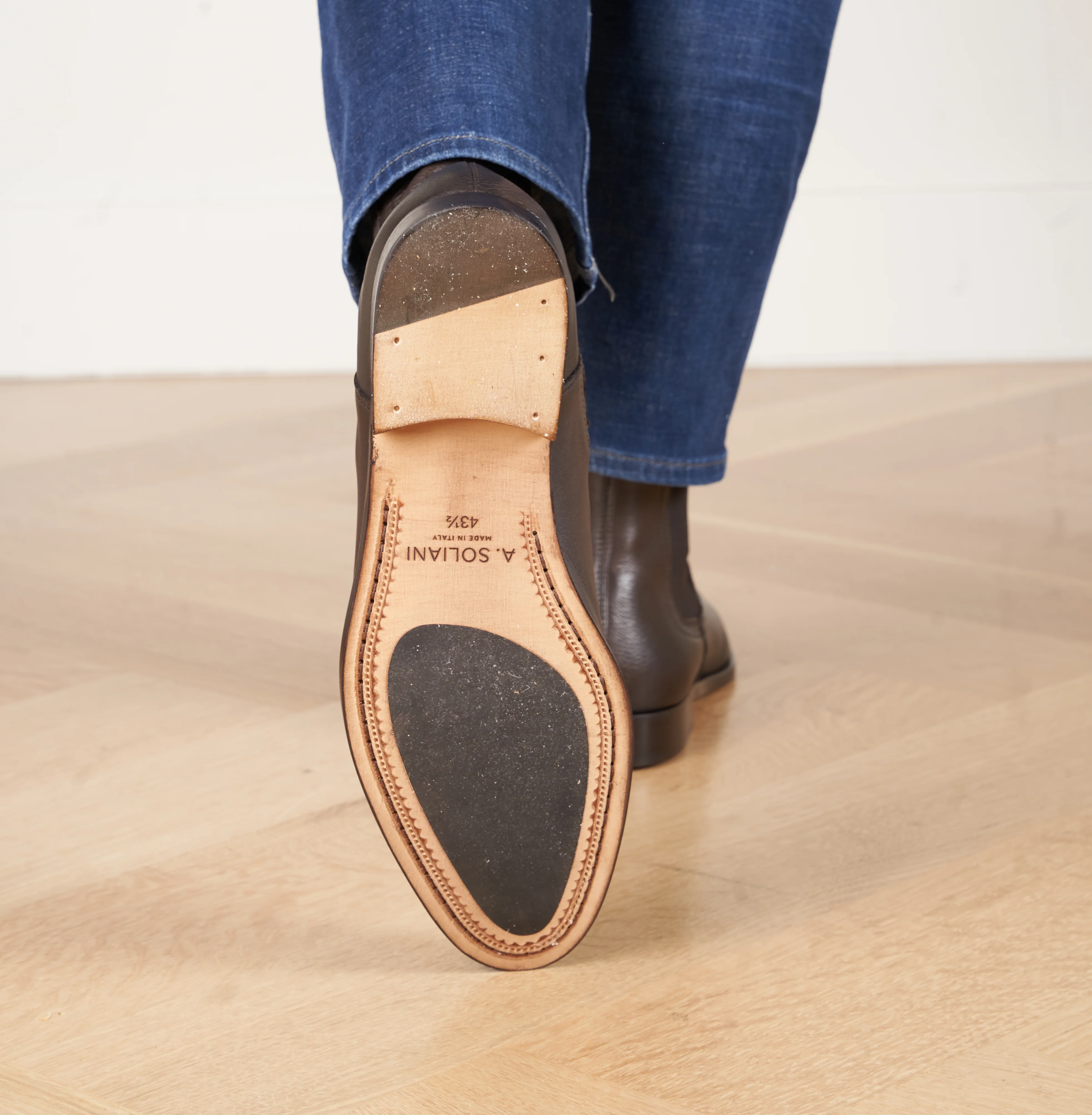 Lori - Men's Chelsea Boot Chocolate Leather - Image 4