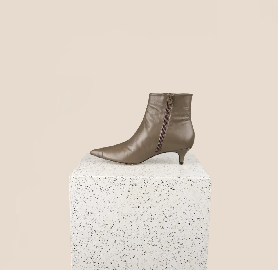 Mantova -  Taupe Leather - Image 5