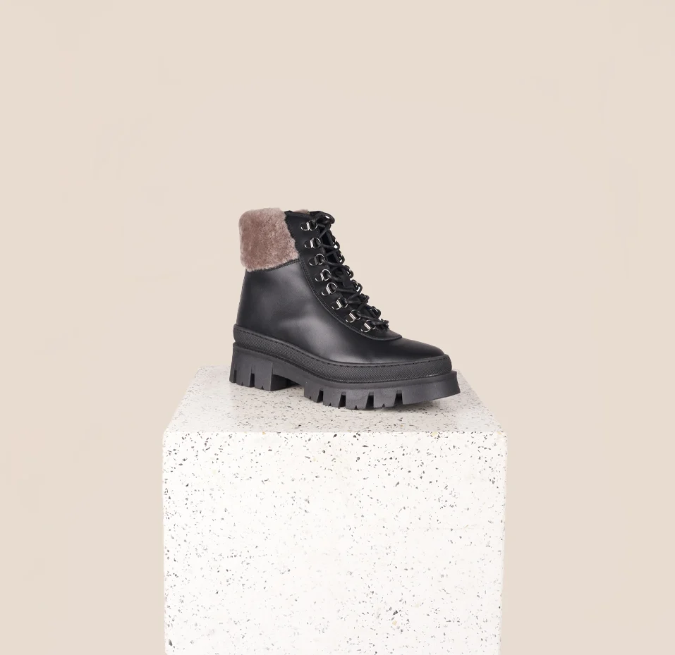 Moena - Black Leather/Shearling - Image 3