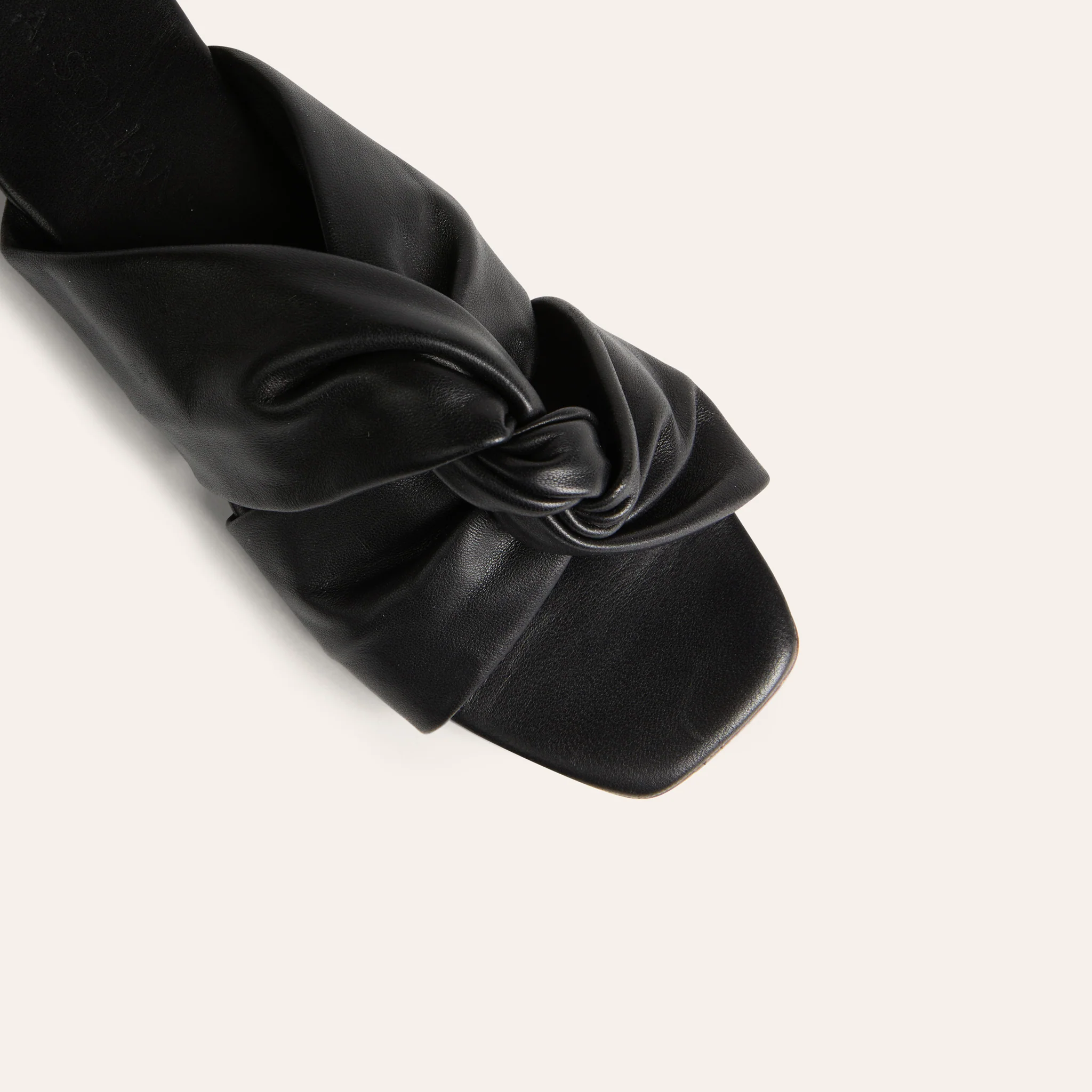 Rodi - Black - Image 6