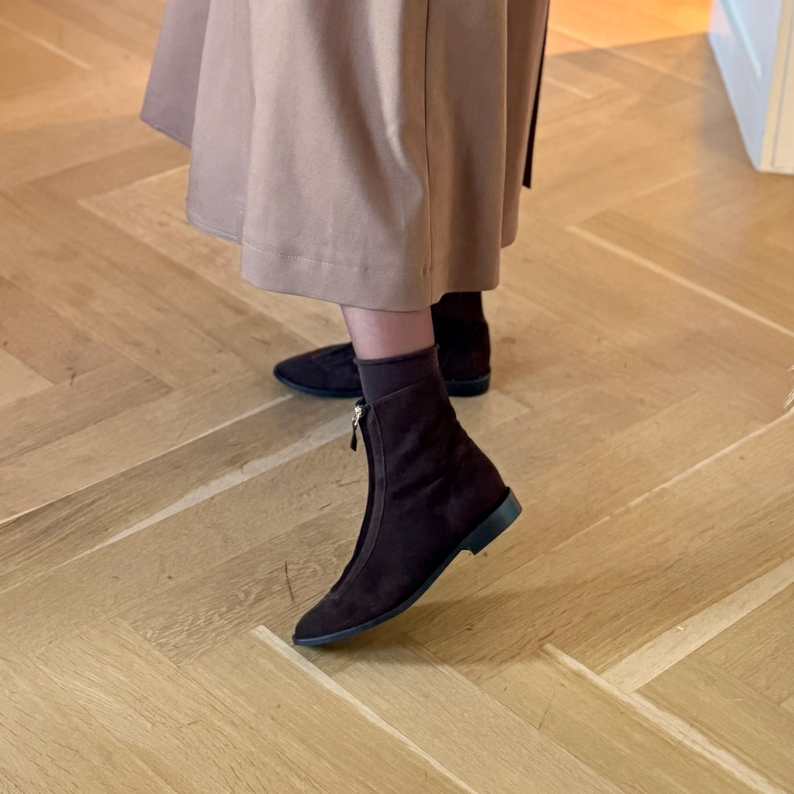 Roma Due- Chocolate Suede - Image 3